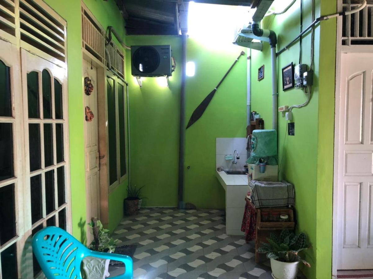 Padang Homestay Экстерьер фото